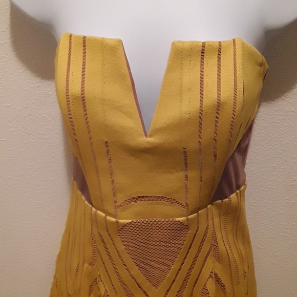 Dress - Picture 3 of 6